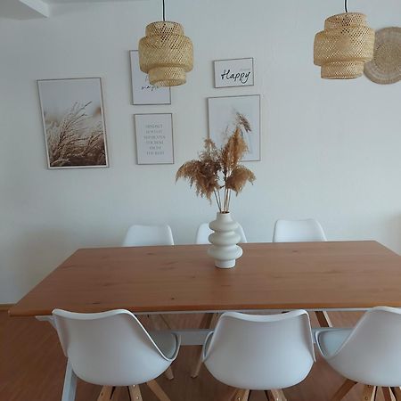 Stilvolle Ferienwohnung Free Parking, Space, Wlan Niestetal Εξωτερικό φωτογραφία