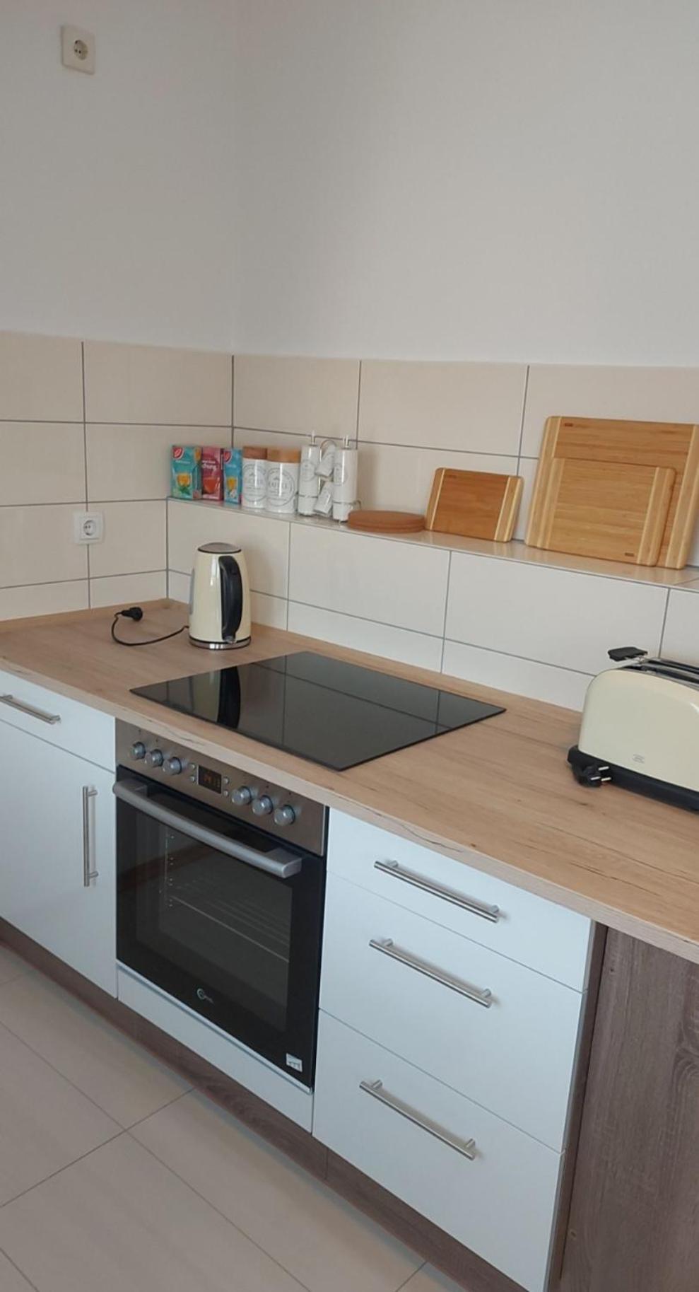 Stilvolle Ferienwohnung Free Parking, Space, Wlan Niestetal Εξωτερικό φωτογραφία