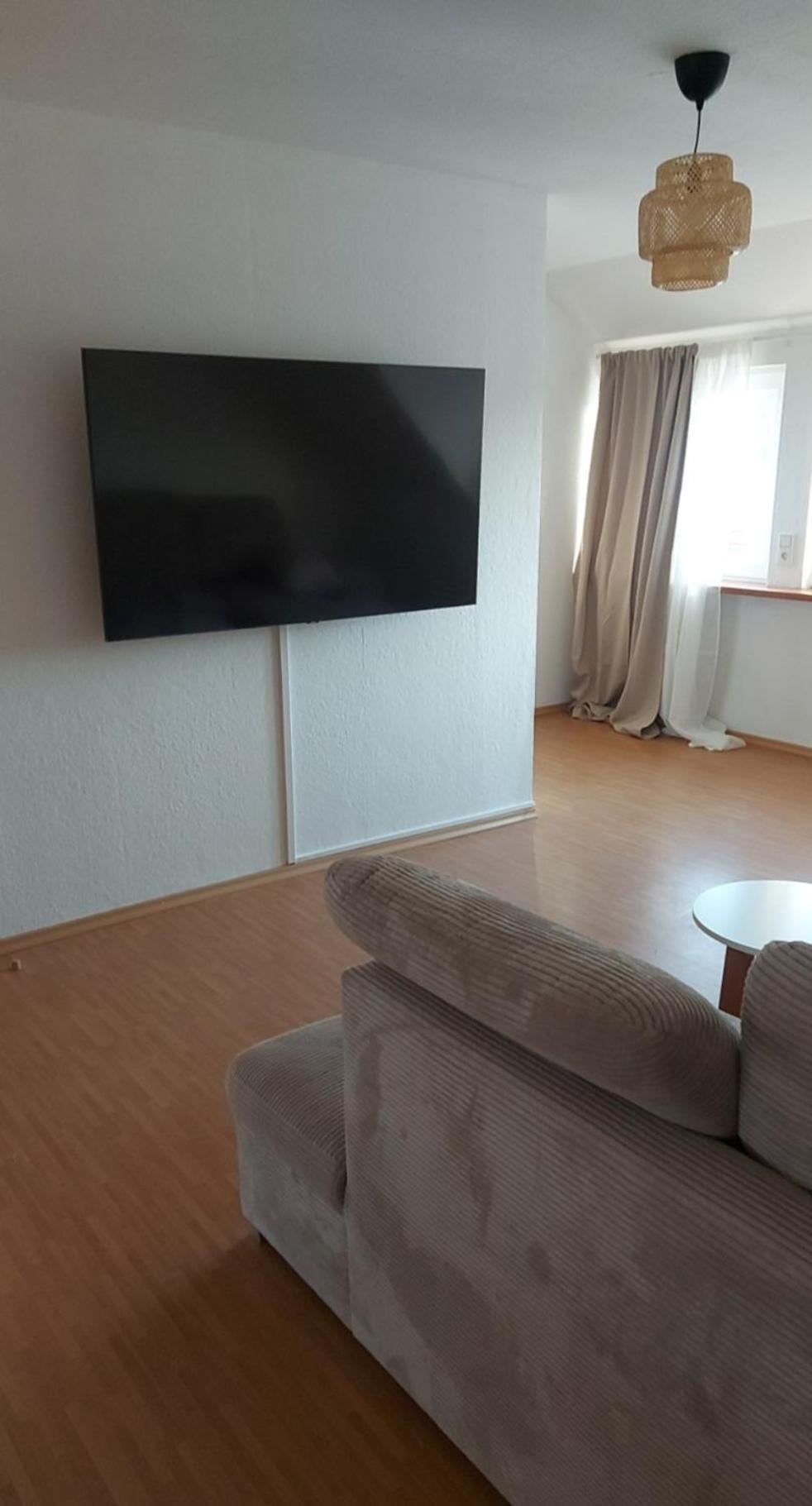 Stilvolle Ferienwohnung Free Parking, Space, Wlan Niestetal Εξωτερικό φωτογραφία